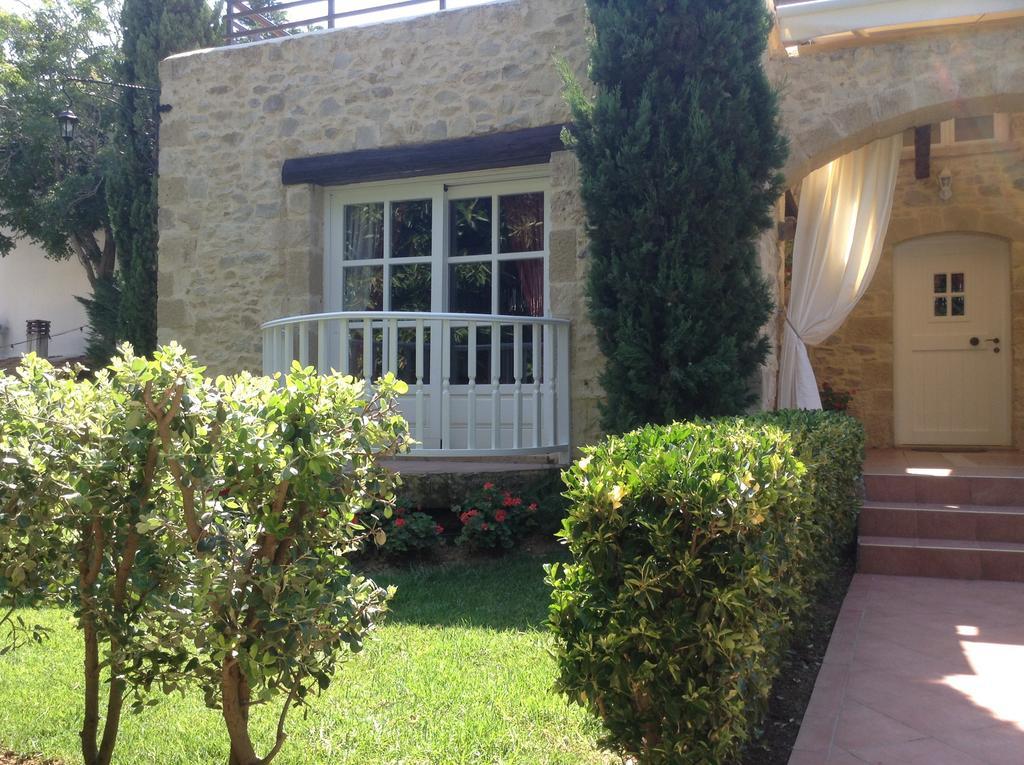 Rock House'S Villa Melody Platanias Room photo