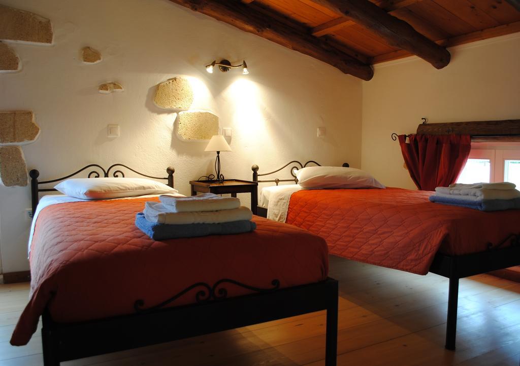 Rock House'S Villa Melody Platanias Room photo